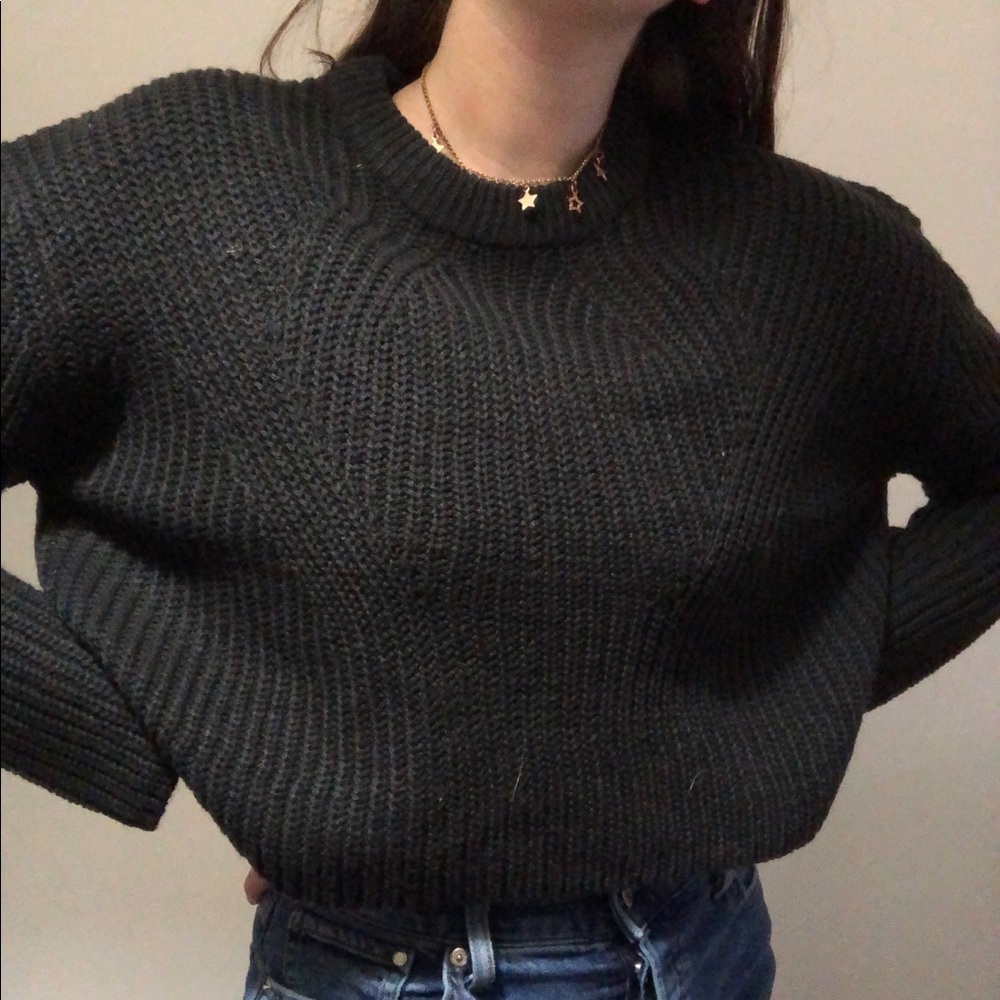 Cropped knit sweater